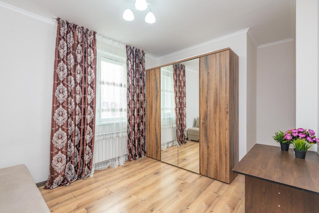Жк Sauran Towers Comfort Астана Екстериор снимка
