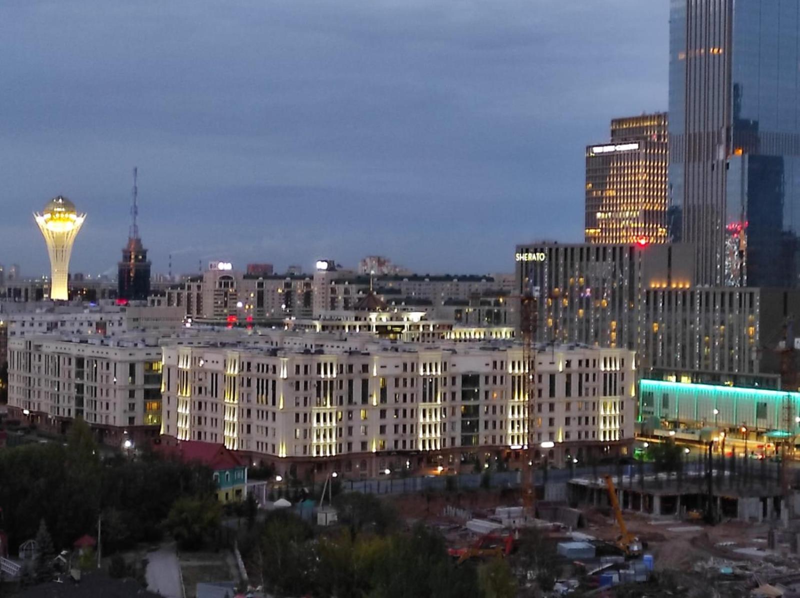 Жк Sauran Towers Comfort Астана Екстериор снимка